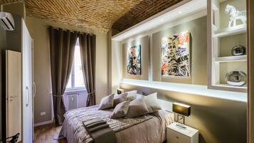 Suite Queen | 1 habitación, caja de seguridad en la habitación y escritorio