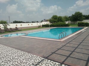 Udendørs pool