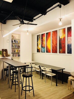 Lobby lounge - Travellers Loft @ Jalan Besar (Singapore)