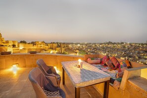 Room service – dining - Hotel Garh Jaisal Haveli (Jaisalmer)