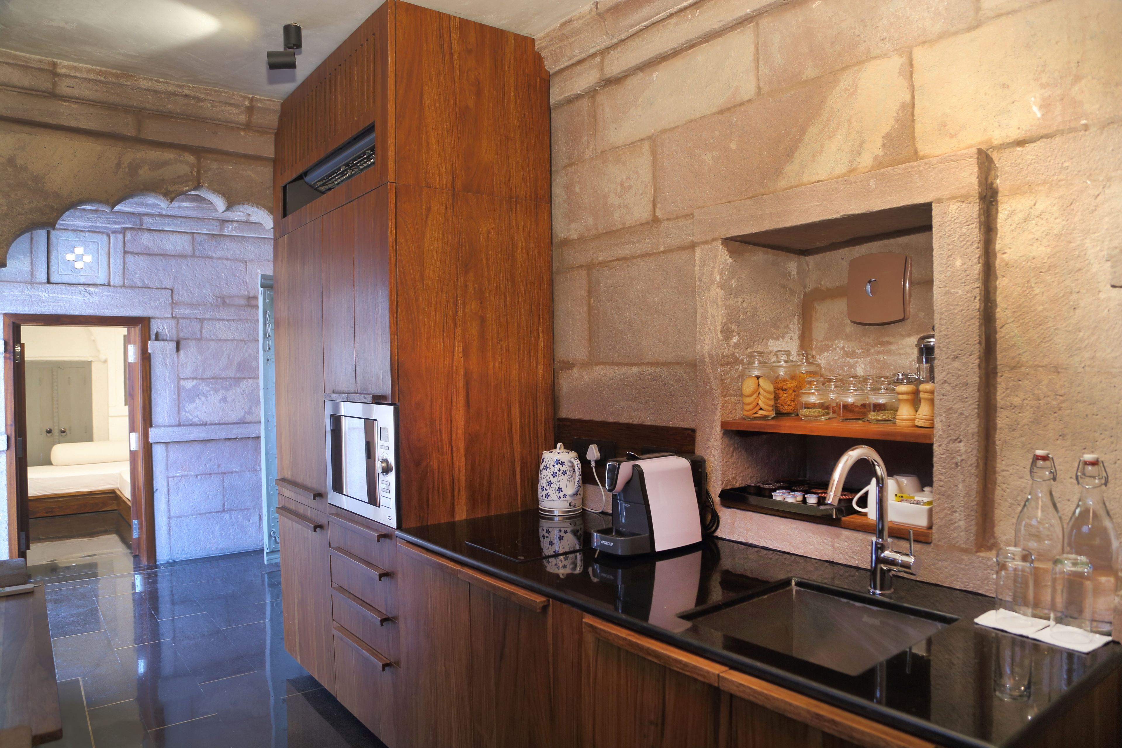 the stepwell suite | private kitchen | coffee/tea maker