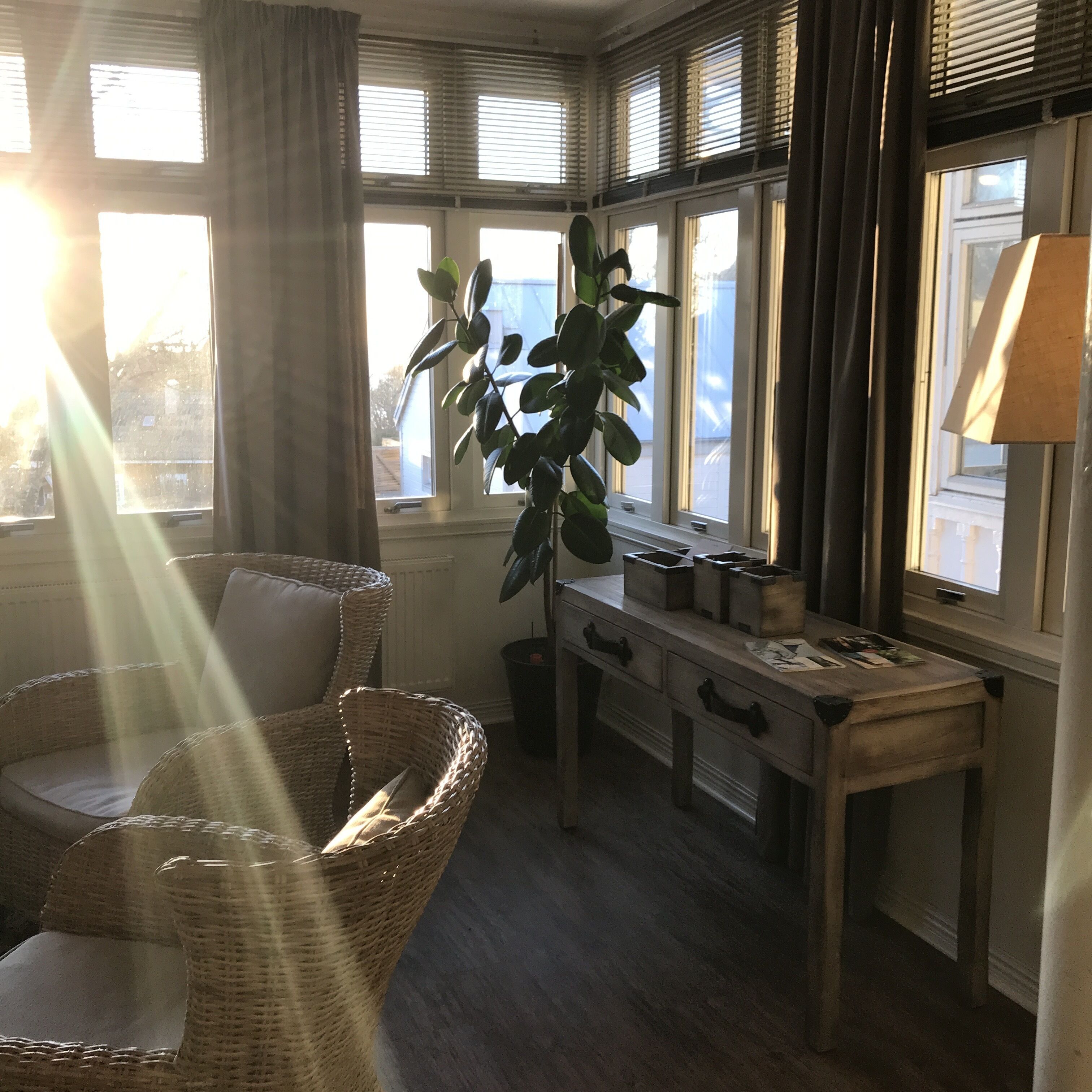 24-inch flat-screen tv with cable channels, tv