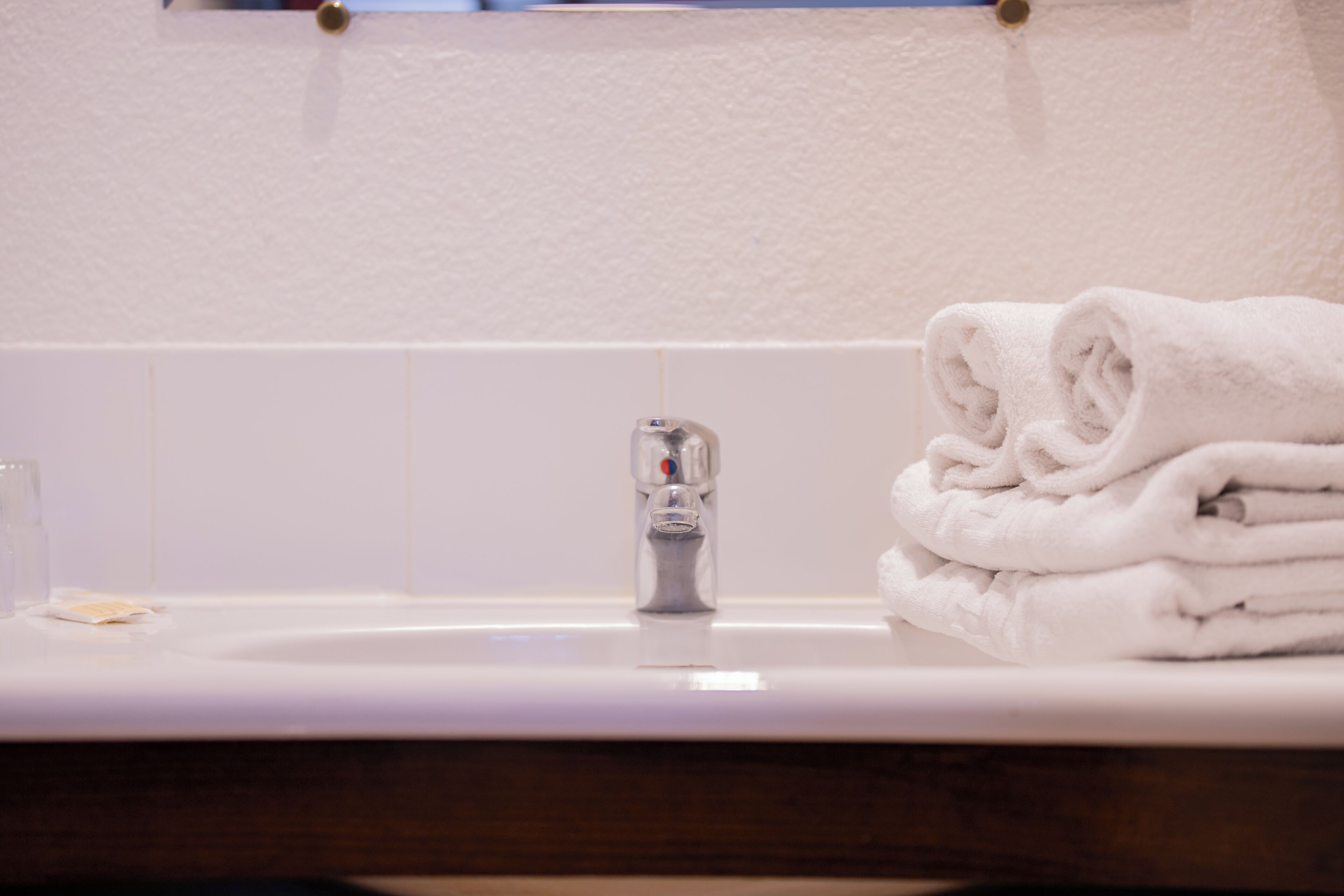 superior double or twin room | bathroom | shower, free toiletries, hair dryer, towels