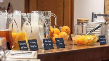 Kontinental morgenmad hver dag (13 EUR pr. person)