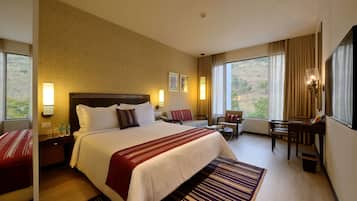 Premium bedding, minibar, in-room safe, desk