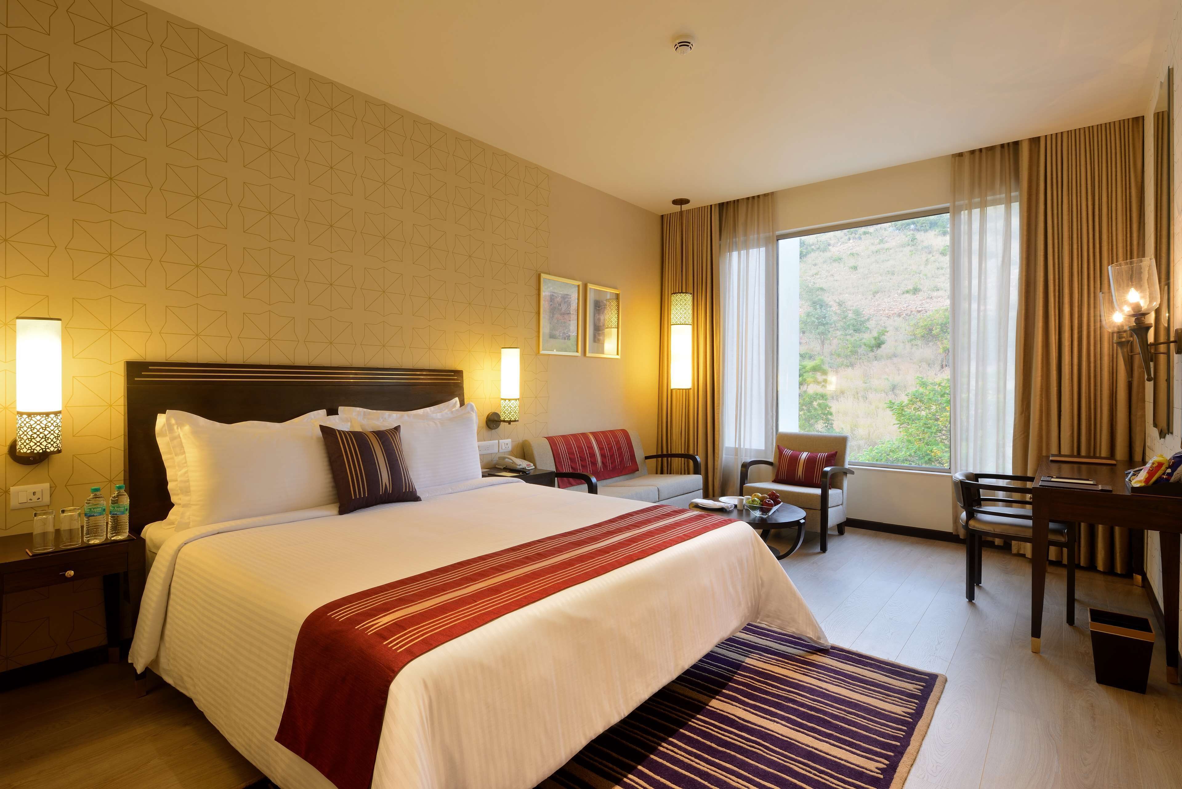 Premium bedding, minibar, in-room safe, desk