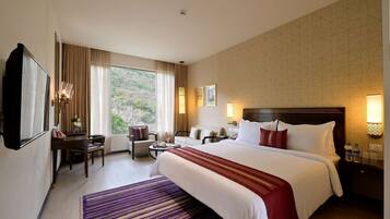 Premium bedding, minibar, in-room safe, desk