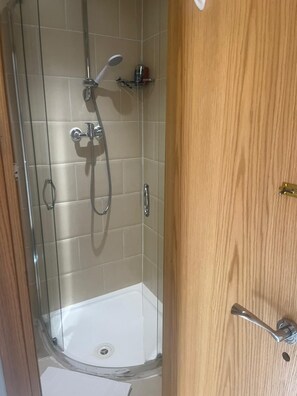Bathroom - Atlas Hostel (London)