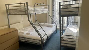 Family Quadruple Room, 1 Bedroom, Ensuite | Free WiFi, bed sheets