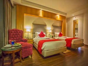 Premium bedding, minibar, in-room safe, desk - Sarovar Portico Jalandhar (Jalandhar)