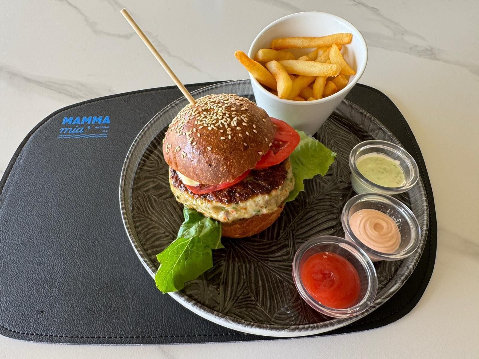 breakfast, lunch, dinner served; sea views