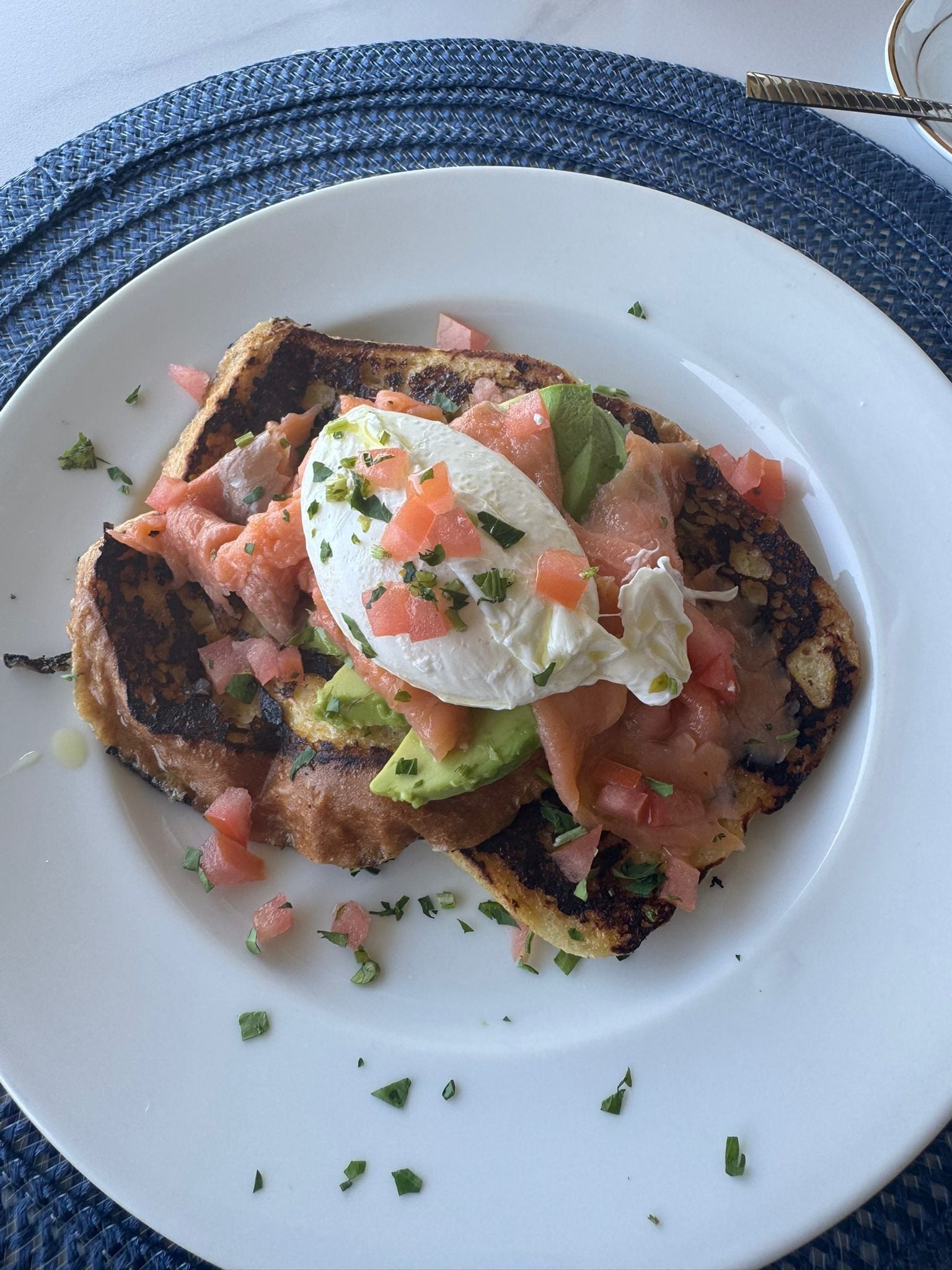 daily cooked-to-order breakfast for a fee