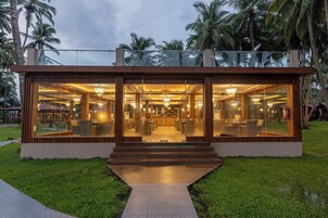 Bar (en la propiedad)