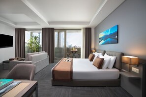 Suite – executive, 1 soverom | Minibar (inkludert), safe på rommet og individuelt dekorert