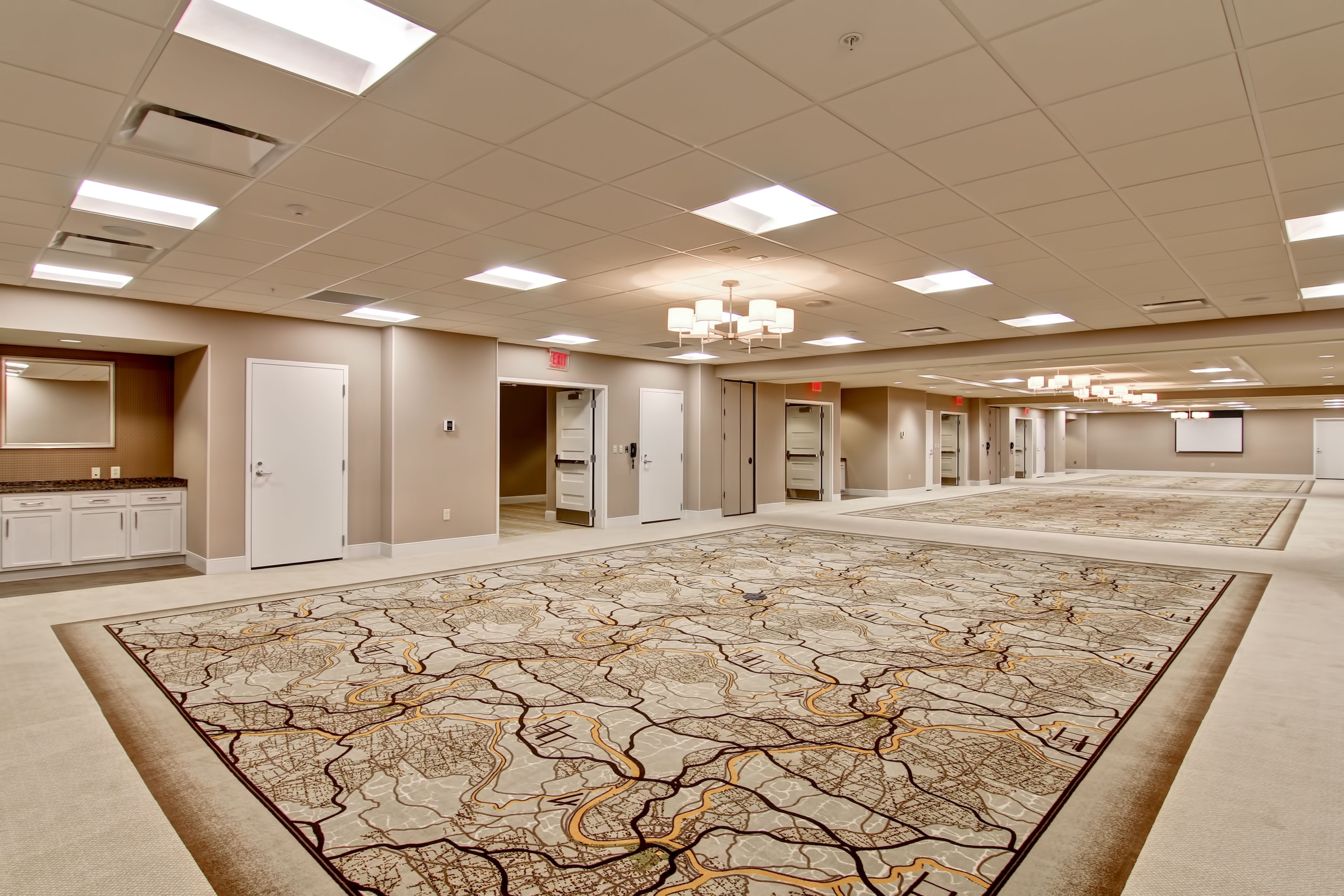 Photo - Hampton Inn and Suites Cincinnati - Downtown