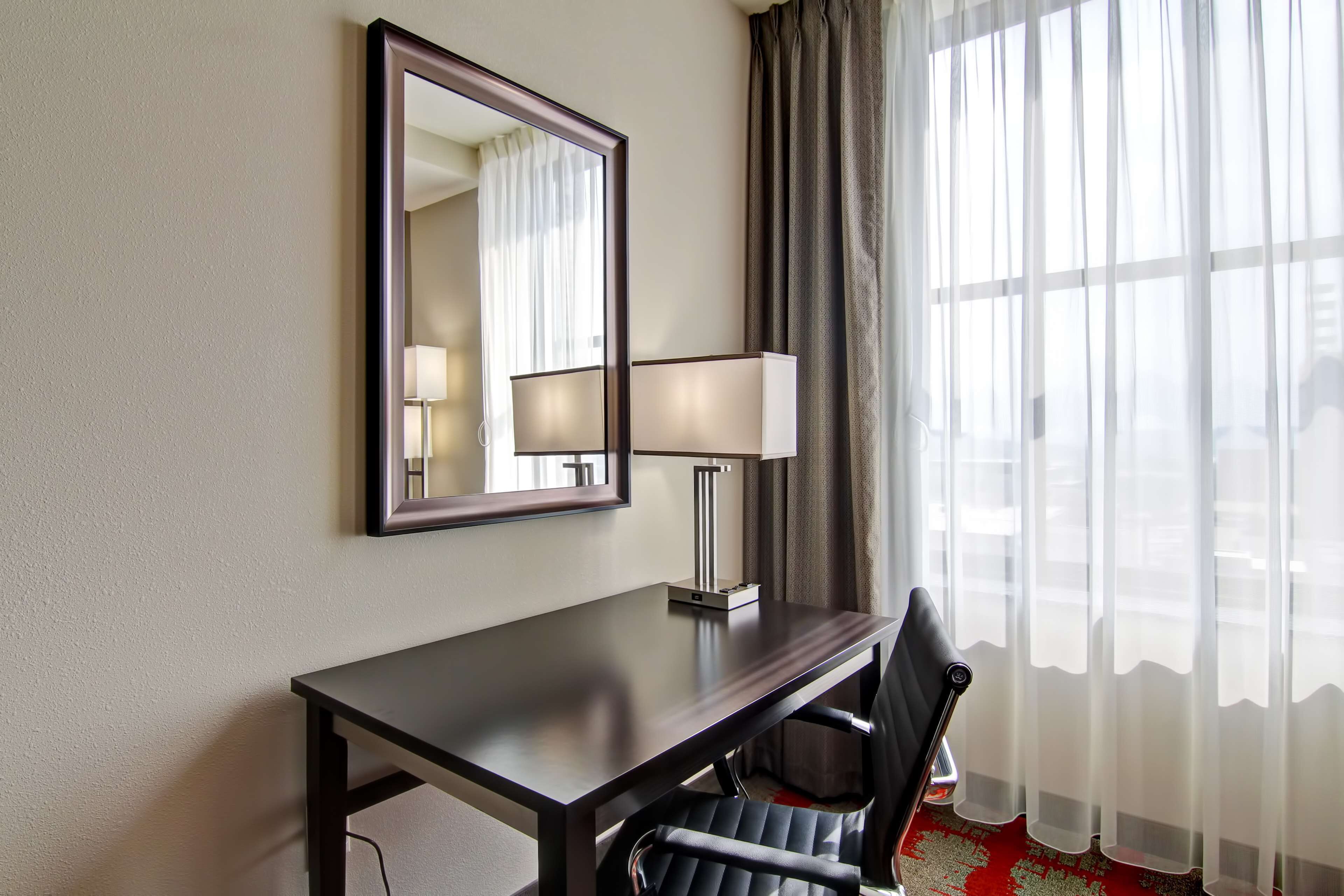 Photo - Hampton Inn and Suites Cincinnati - Downtown