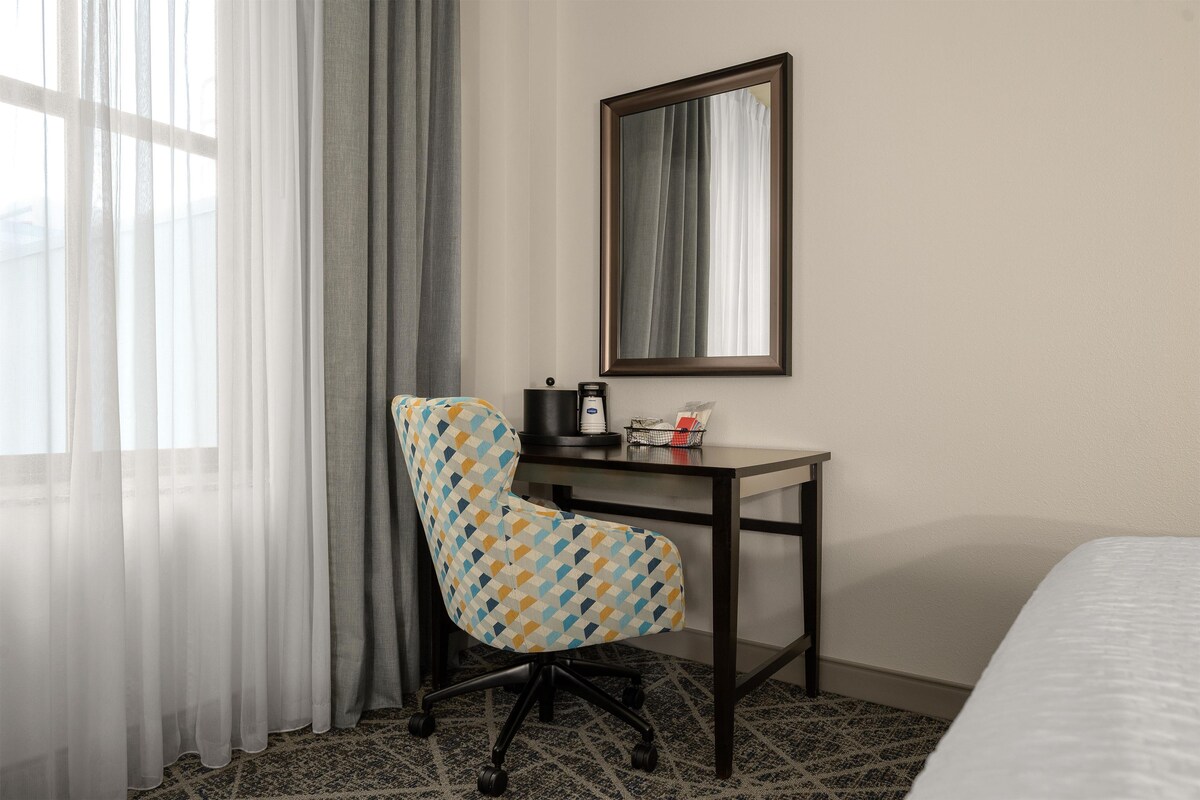 In-room safe, desk, laptop workspace, blackout drapes