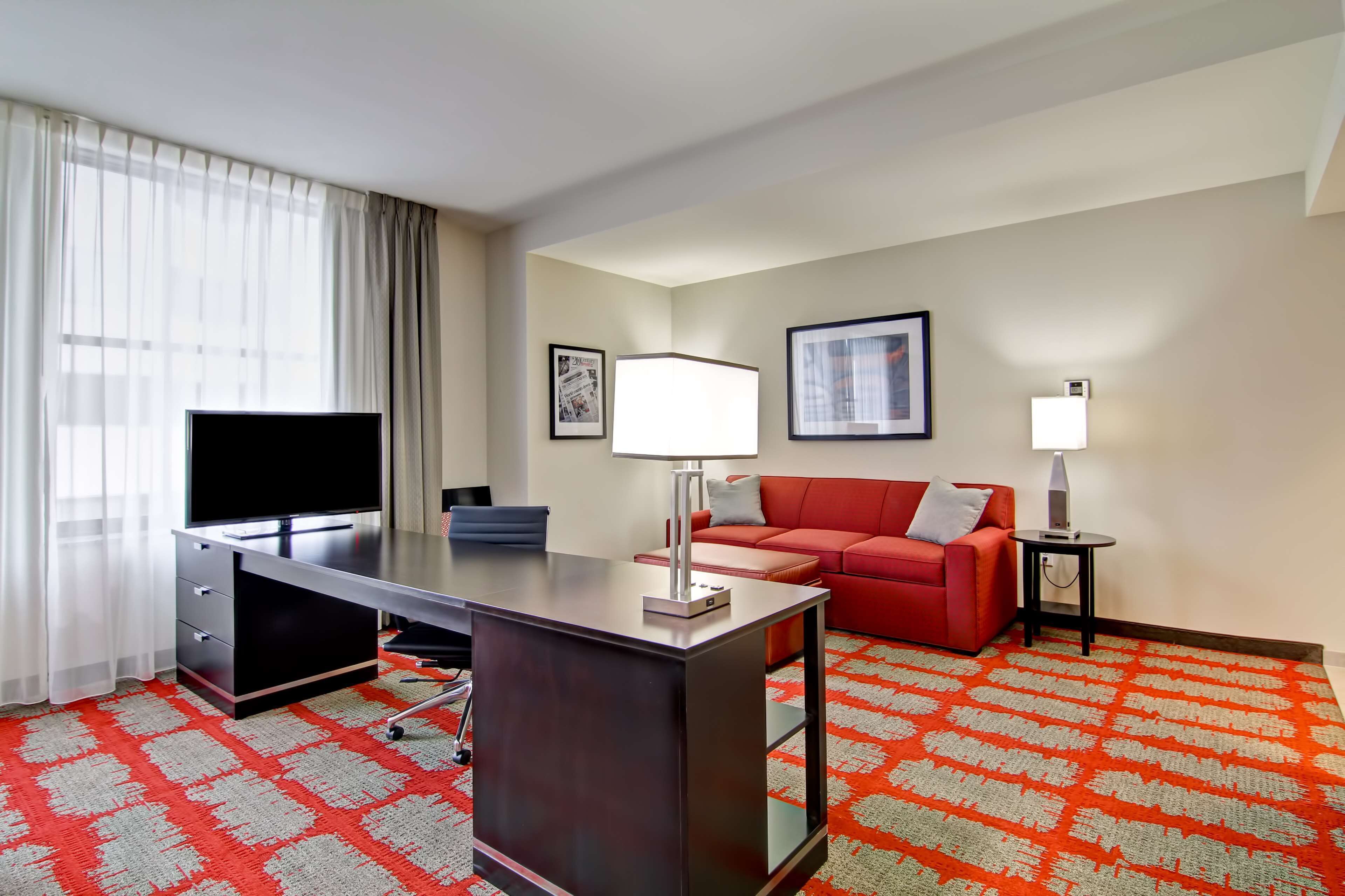 Photo - Hampton Inn and Suites Cincinnati - Downtown