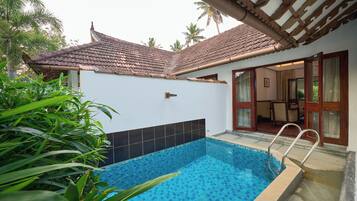 1 bedroom, premium bedding, minibar, in-room safe