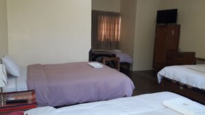 Quadruple Room | In-room safe, free WiFi - Hostal El Balcón Cusqueño (Cusco)