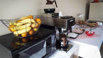 Termasuk sarapan Eropah setiap hari