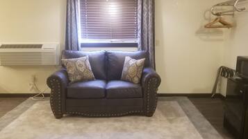 Iron/ironing board, cribs/infant beds, free WiFi, bed sheets