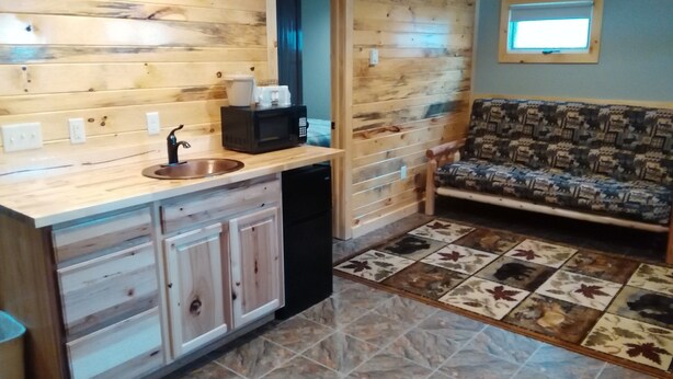 Family Suite, 1 Bedroom, Allergy Friendly, Ground Floor | Minibar - Hiawatha Motel (Escanaba)