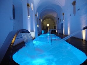 Outdoor pool - Monasterio de Piedra (Nuevalos)