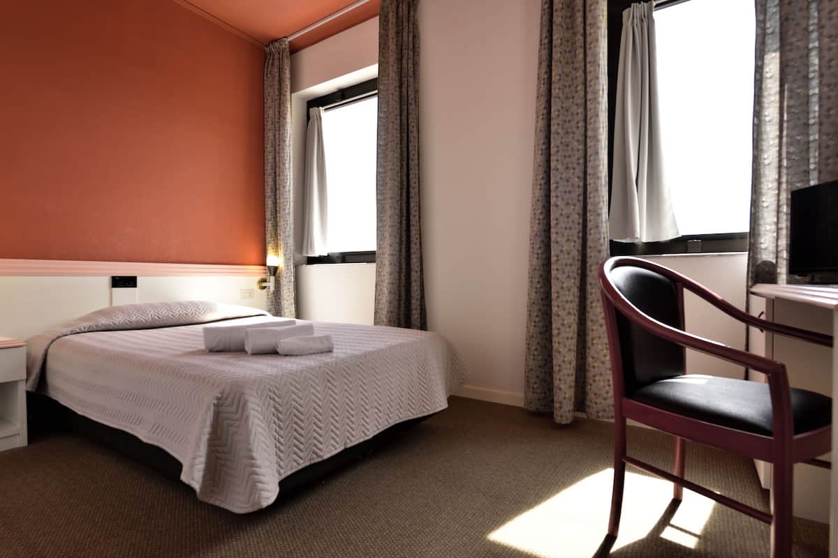 Ropa de cama hipoalergénica y minibar