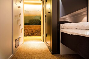 Twin Room (Compact)