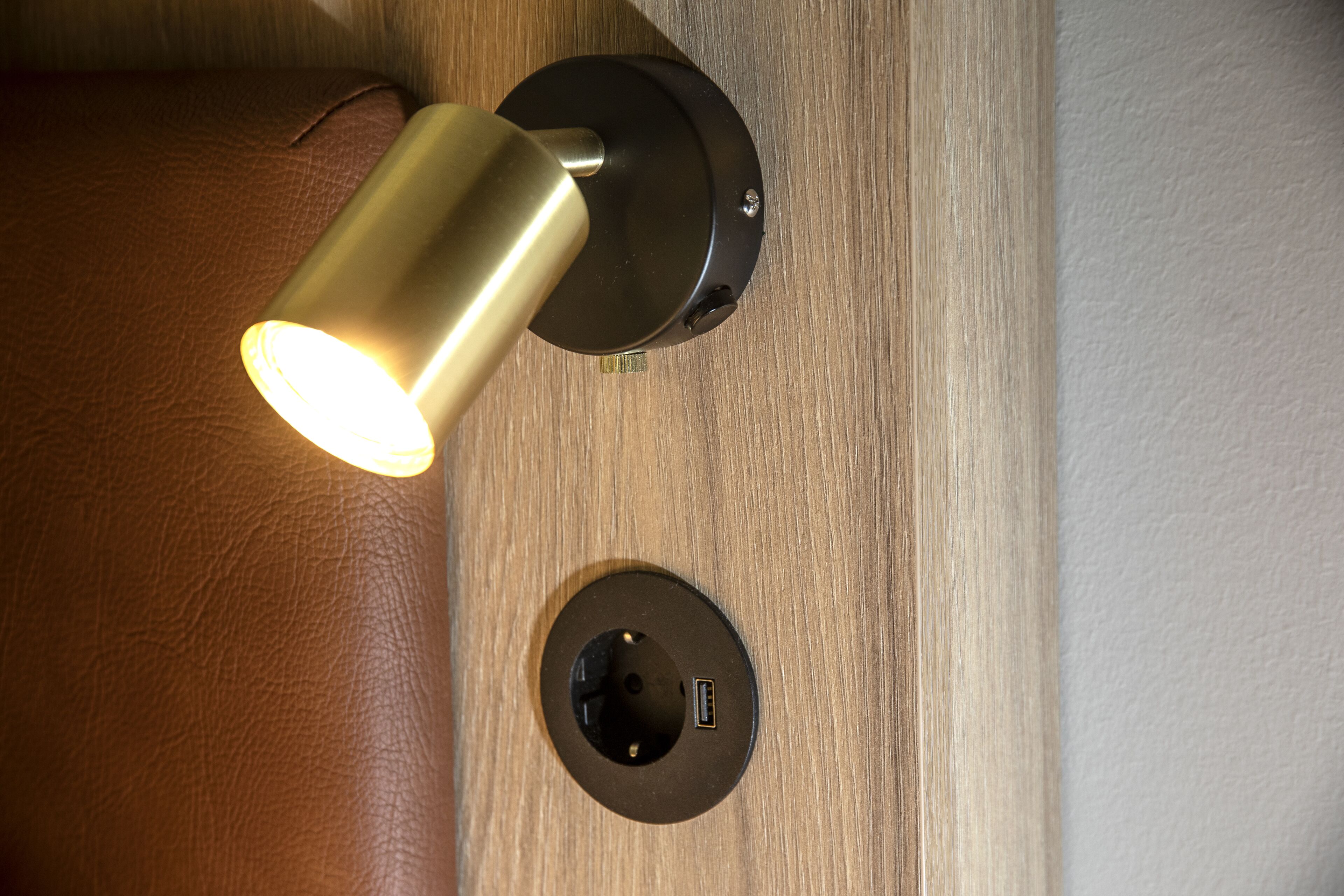 compact double room | hypo-allergenic bedding, soundproofing, free wifi, bed sheets