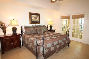 Room - Phoenix West by Luxury Coastal Vacations (Orange Beach)