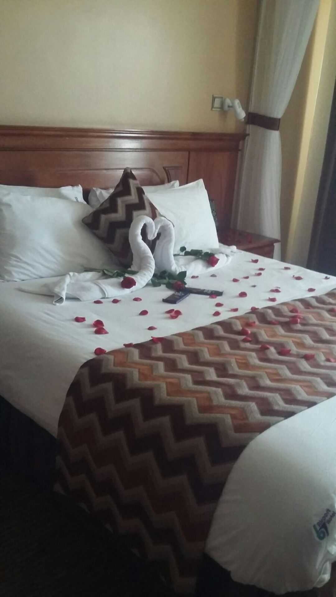 Premium bedding, in-room safe, individually furnished, desk