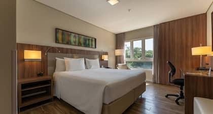 Hotel Deville Prime Campo Grande