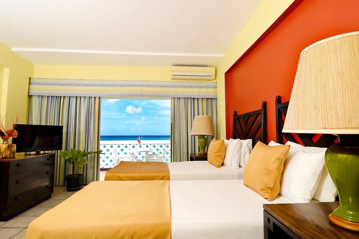 Minibar, in-room safe, desk, blackout curtains