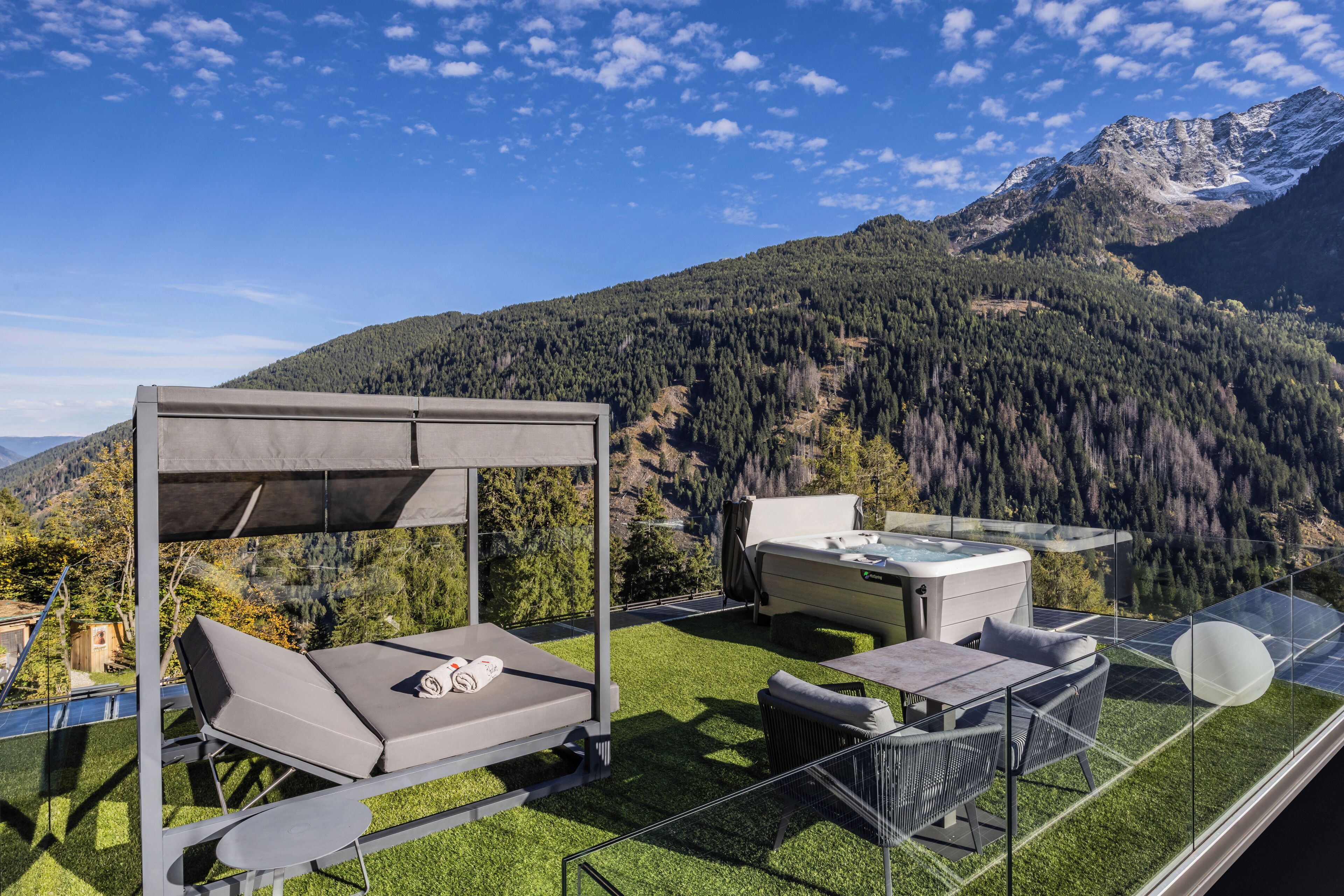 Panorama-Zimmer | Terrasse/Patio