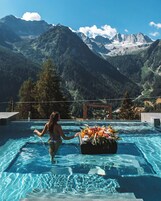 Free daily full breakfast