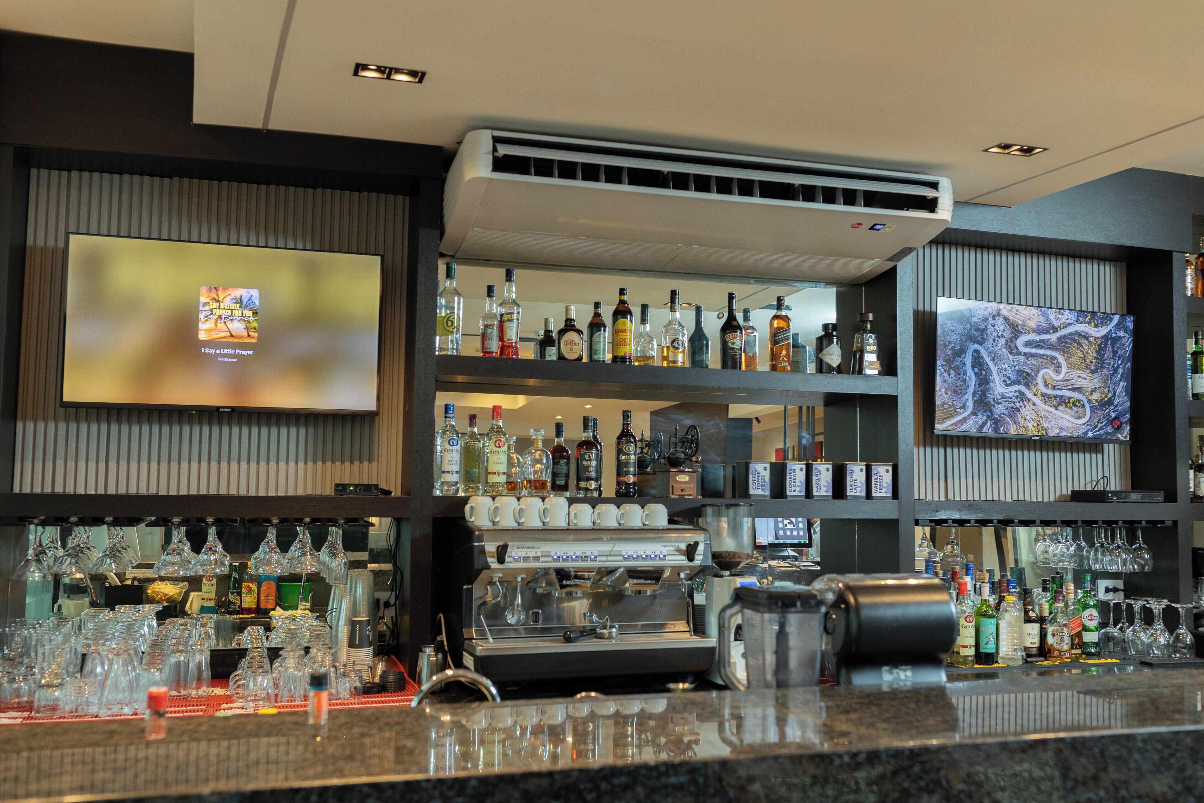 Bar (en la propiedad)