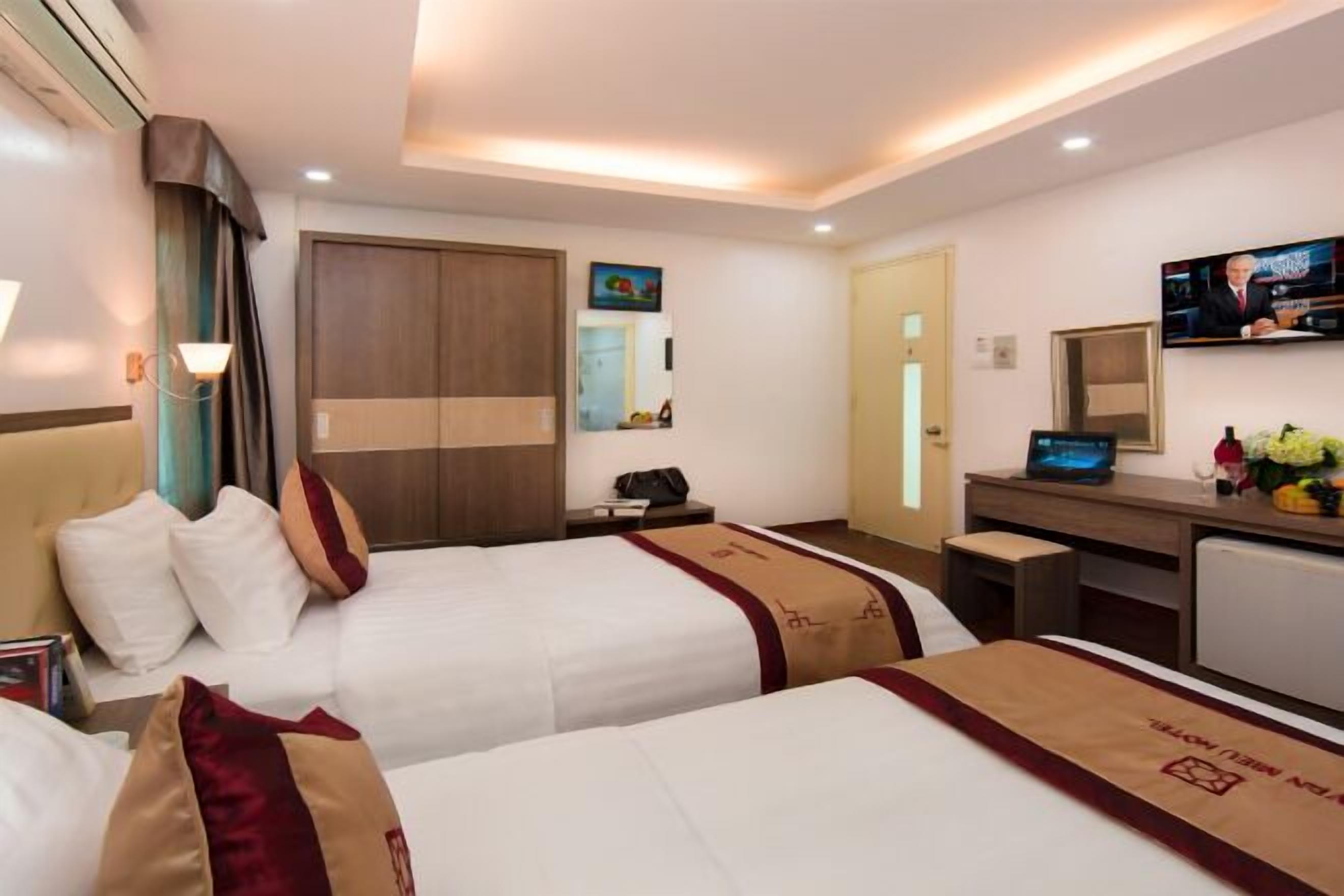 Desk, laptop workspace, free WiFi, bed sheets