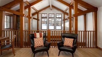 Luxury House, 5 Bedrooms, Non Smoking, Mountain View | 1 bedroom, laptop workspace, iron/ironing board, cribs/infant beds