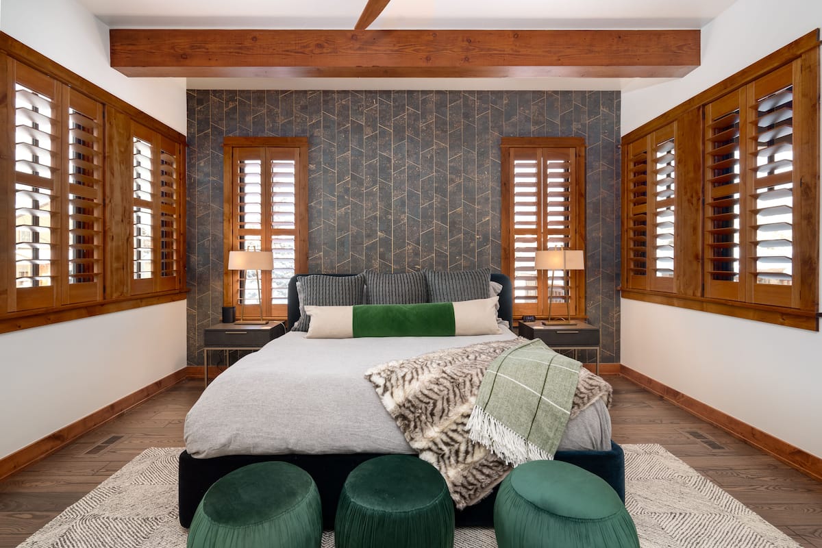 Maison Luxe, 5 chambres, non-fumeurs, vue montagne | 1 chambre, espace de travail pour ordinateur portable