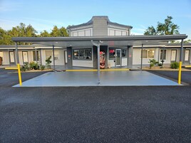 Fachada de la propiedad