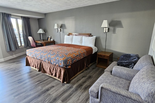 Room, 1 King Bed, Non Smoking | WiFi (free), bed sheets