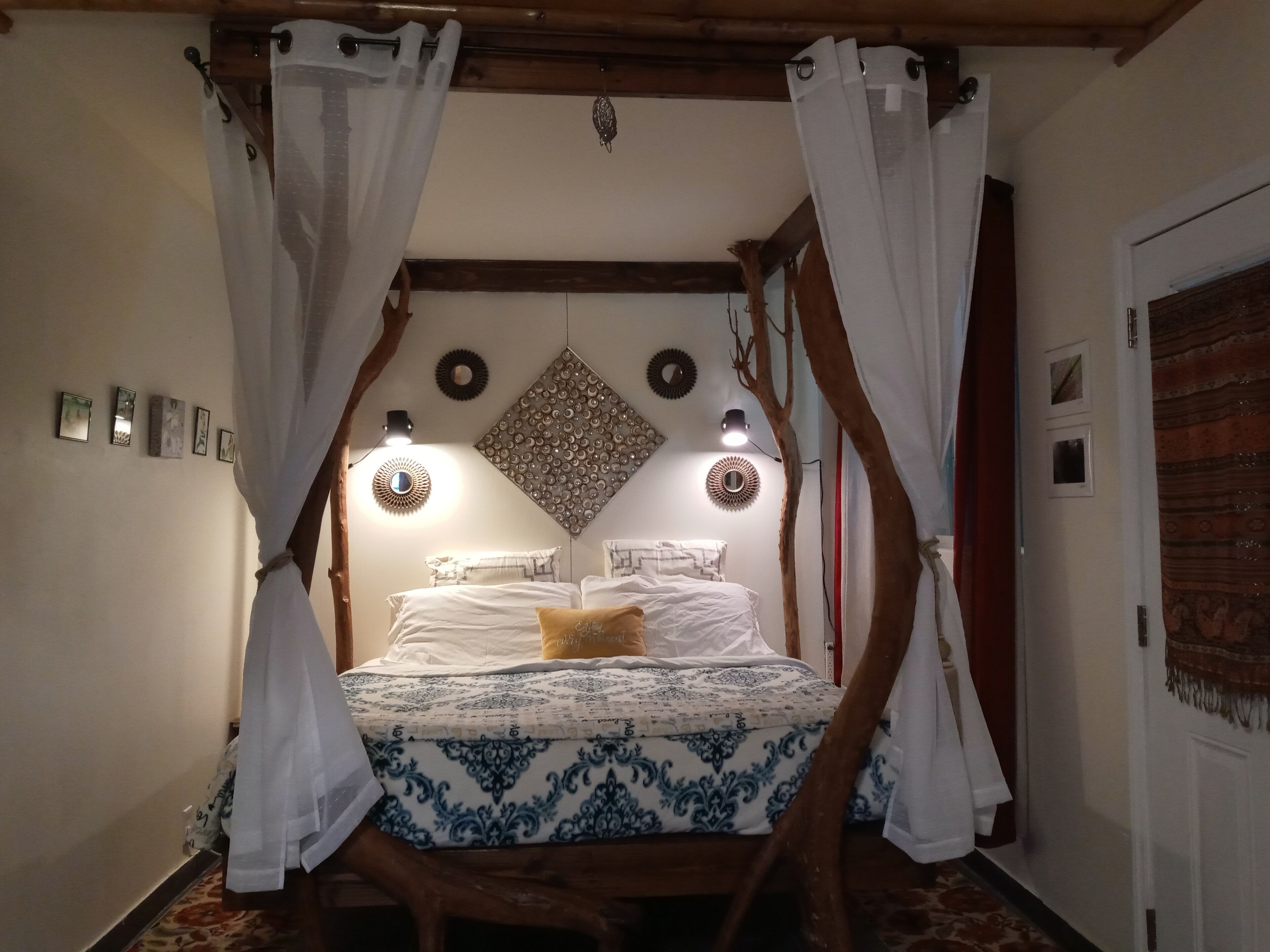 Honeymoon suite, 1 kingsize bed, koelkast & magnetron | Individueel gedecoreerd, individueel gemeubileerd, gratis wifi