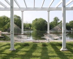 Sundeck - Fern Resort (Ramara)