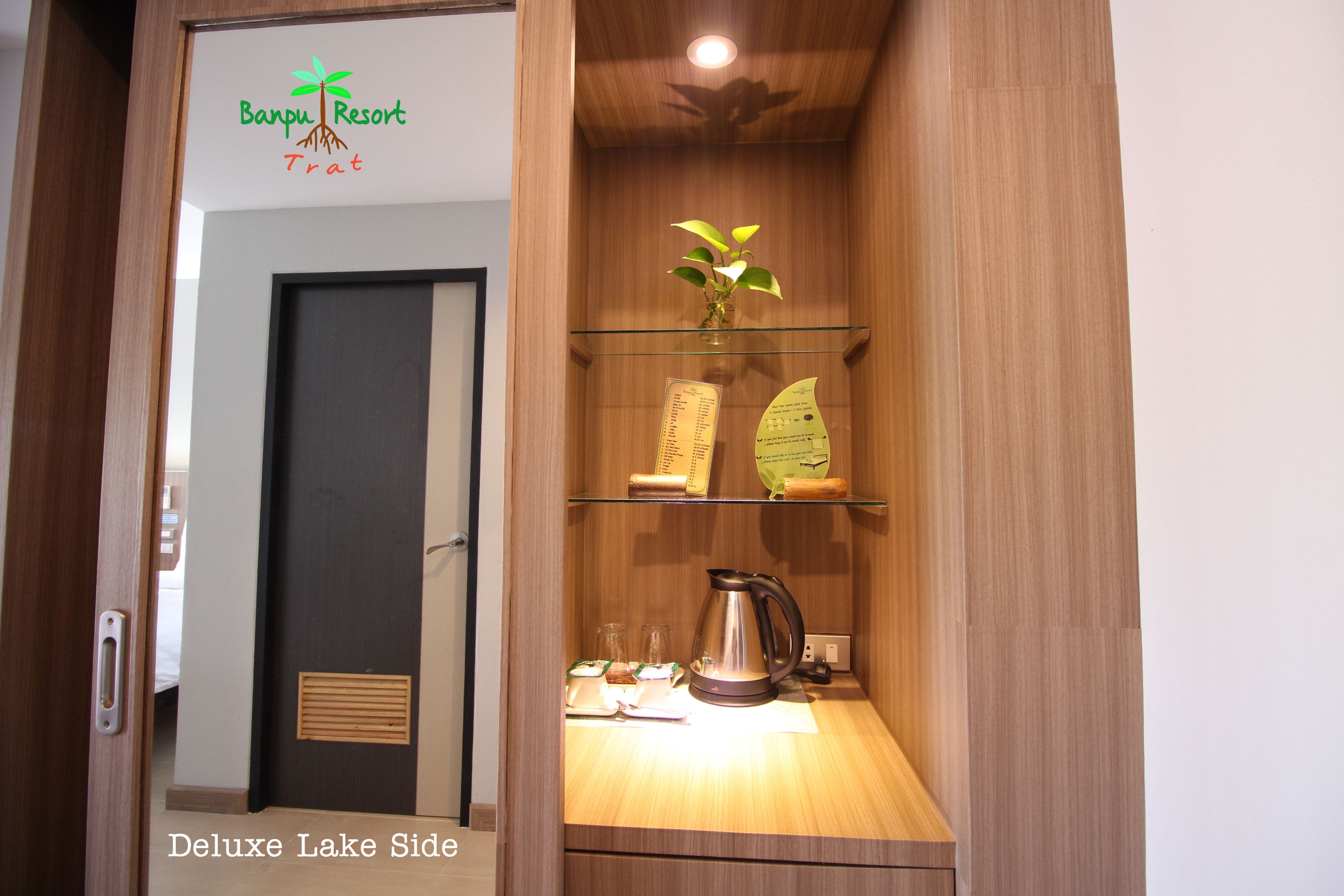 deluxe lake side view  | coffee and/or coffee maker