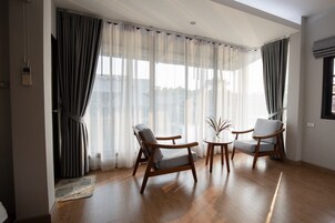 Villa Lakeside | Living area | LCD TV