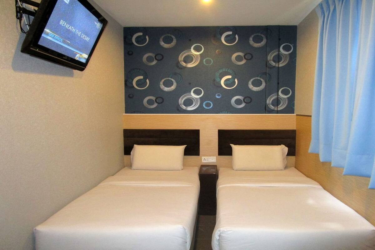 Ferros/tábuas de passar roupa, Wi-Fi de cortesia, roupa de cama