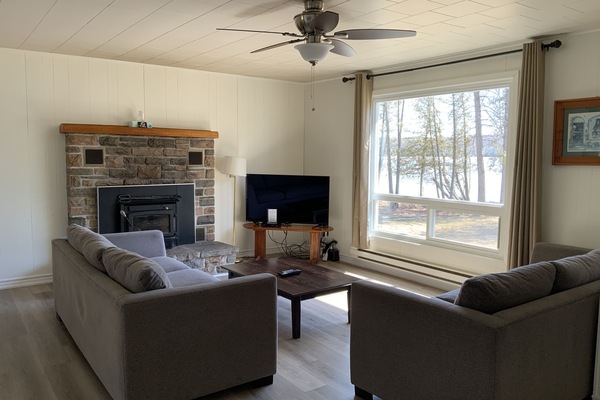 Standard-Ferienhaus, 3 Schlafzimmer, Kamin, Seeblick (Sunnyside) | Wohnbereich