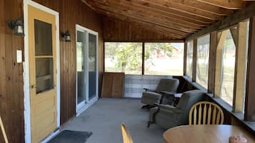 Maison Standard, 4 chambres, foyer, vue sur la cour intérieure (Terrace Villa, Rustic) | Décor unique, ameublement unique, accès au Wi-Fi (inclus)